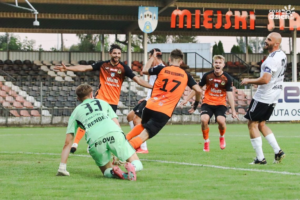 Znów gra trzecia liga. Przed nami derby województwa Znów gra trzecia liga. Przed nami derby województwa