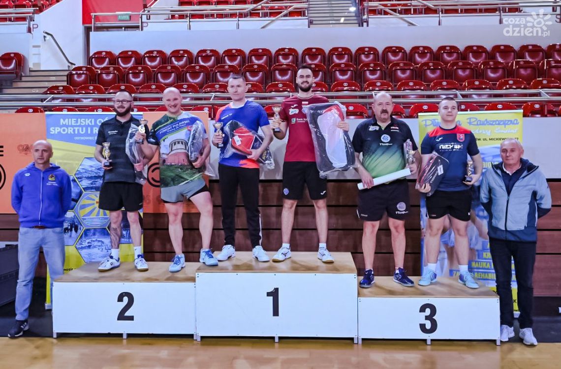 Zuzanna Witkowska, Dawid Stąpór i Damian Listek zwycięzcami Świąteczno -
Noworocznego Turnieju Tenisa Stołowego Zuzanna Witkowska, Dawid Stąpór i Damian Listek zwycięzcami Świąteczno -
Noworocznego Turnieju Tenisa Stołowego