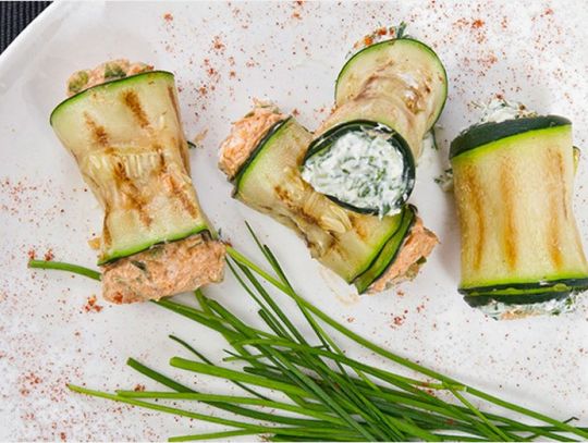 8 smacznych przekąsek na Sylwestra 8 smacznych przekąsek na Sylwestra