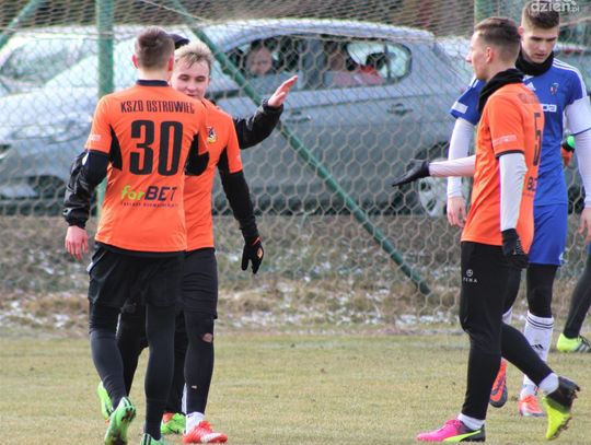 KSZO 1929 Ostrowiec Św. - Broń Radom (zdjęcia)