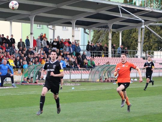 KSZO 1929 Ostrowiec Św. - Czarni Połaniec - zdjęcia