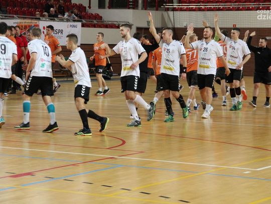 KSZO Odlewnia Ostrowiec Św. - AZS AWF Biała Podl. - zdjęcia