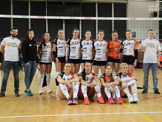 KSZO Ostrowiec Świętokrzyski - UNI Opole - zdjęcia