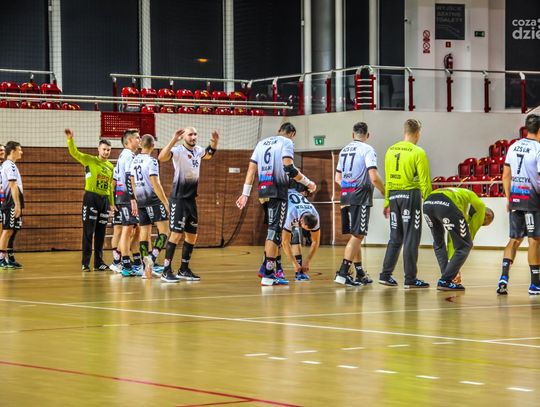 KSZO Ostrowiec Św - AZS UJK Kielce - zdjęcia