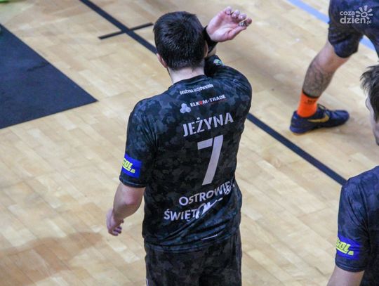 KSZO Ostrowiec Św. - Viret CMC Zawiercie - zdjęcia