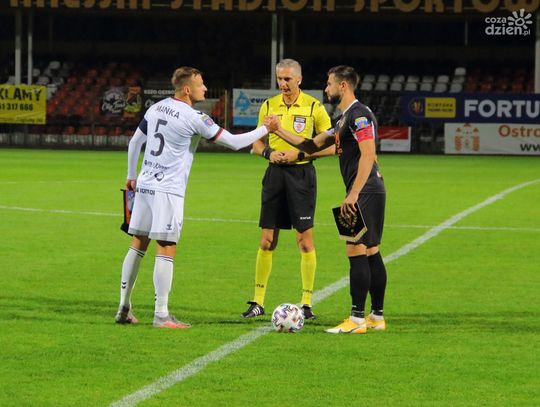 KSZO 1929 Ostrowiec Św. - GKS Tychy - Zdjęcia