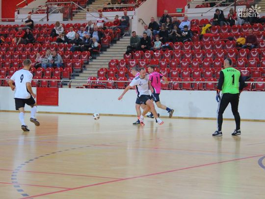 Piłkarski Dzień Niepodległości 2021 - ZDJĘCIA