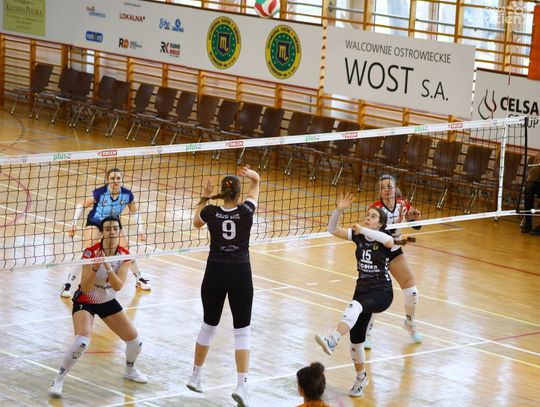 KSZO SMS Ostrowiec Św. - Pałac Bydgoszcz - 1/4 MP juniorek w siatkówce - ZDJĘCIA
