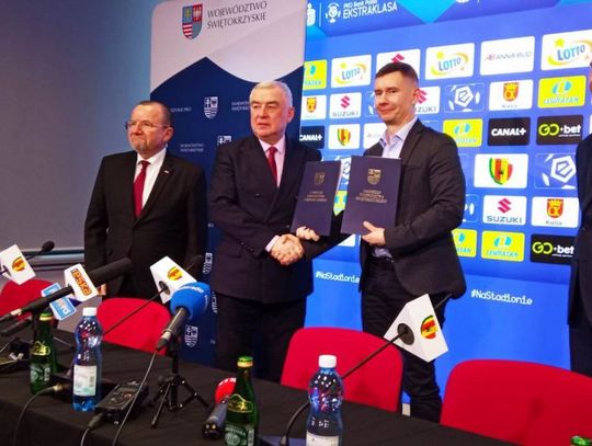 Zarząd Województwa Świętokrzyskiego z pomocną dłonią dla Korony Kielce