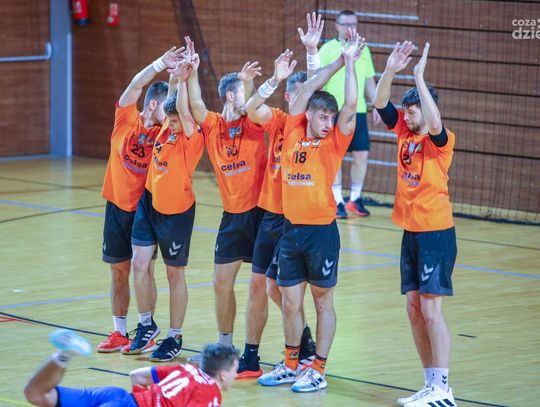 KSZO Ostrowiec Św. - SPR Wisła Sandomierz - ZDJĘCIA