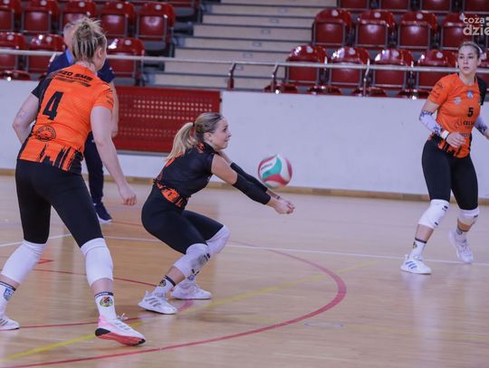 KSZO SMS Ostrowiec Św. - WTS Solna Wieliczka - ZDJĘCIA