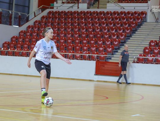 Turniej Futsalu Kobiet o Puchar Prezydenta Ostrowca Świętokrzyskiego - ZDJĘCIA