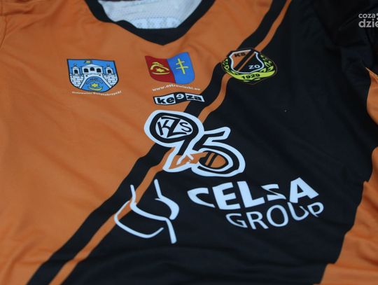 Piłkarski Ostrowiec - prezentacja - ZDJĘCIA