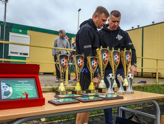 Ostrowiecka Piłkarska Liga Firm - Wiosna 2024 - ZDJĘCIA