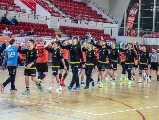 KSZO Ostrowiec Św.  - KSSPR Końskie - ZDJĘCIA