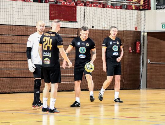 Halowe Mistrzostwa Podokręgu Sandomierz w Piłce Nożnej [dzień pierwszy] - ZDJĘCIA