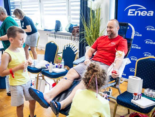Ponad 24 litry krwi w jeden dzień. W Połańcu po raz 31. pokazali, jak pomagać z mocą