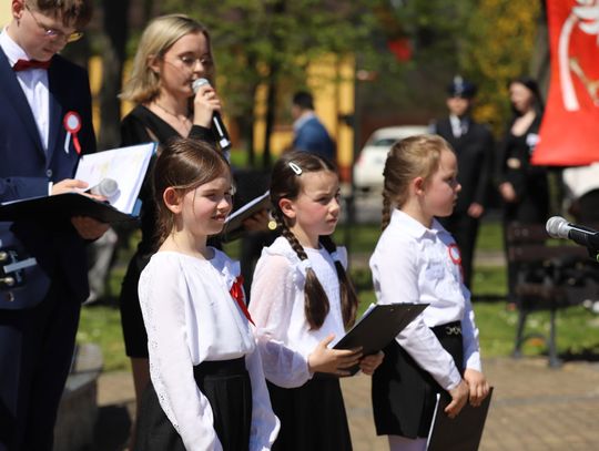 Uczestnicy działań Miejsko-Gminnego Centrum Kultury w Oleśnicy podczas wydarzenia kulturalnego