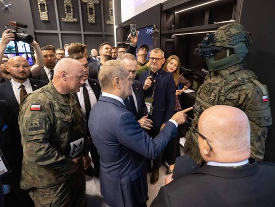Premier Donald Tusk podczas czwartego dnia Międzynarodowego Salonu Przemysłu Obronnego MSPO 2026 w Kielcach